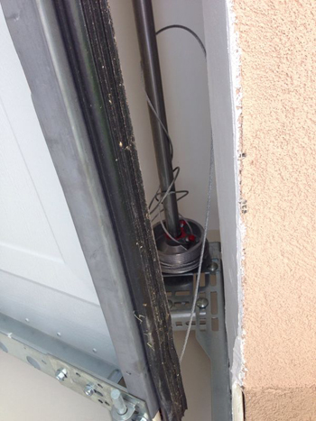 Garage Door Cable Tracks in Texas