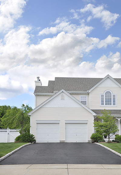 Saving Money With Your Garage Door